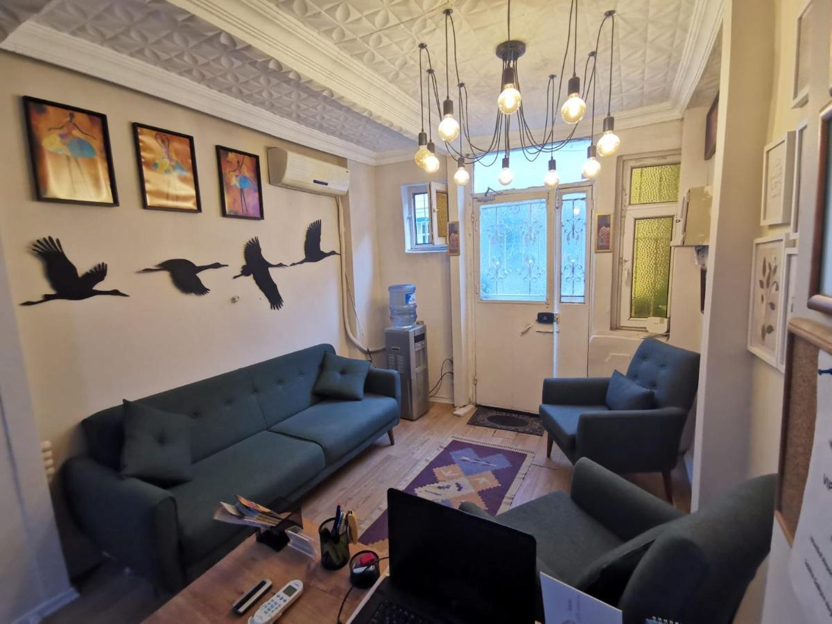 Konut Wooden House Hotel Istanbul Ngoại thất bức ảnh