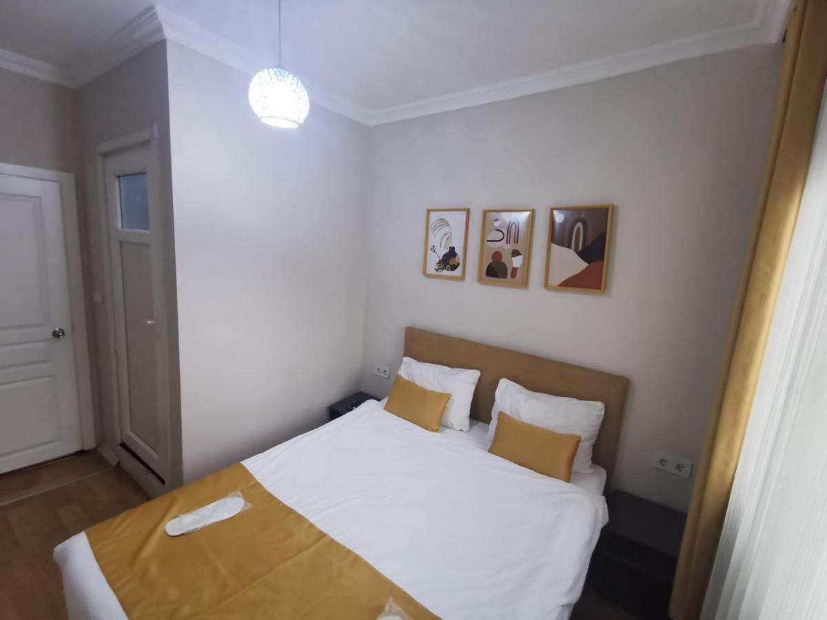 Konut Wooden House Hotel Istanbul Ngoại thất bức ảnh