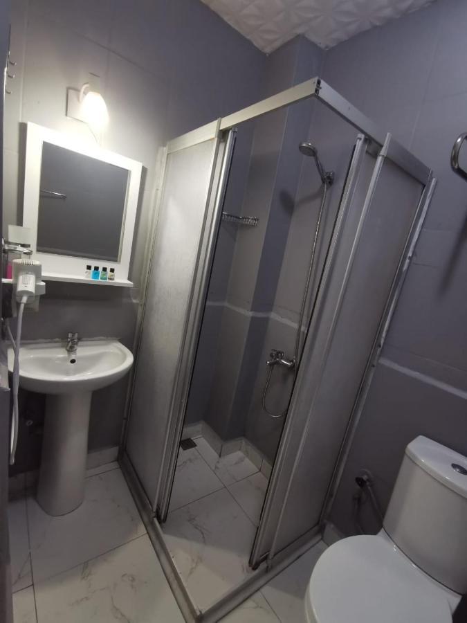 Konut Wooden House Hotel Istanbul Ngoại thất bức ảnh